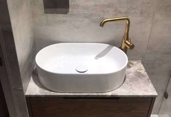 Маленькая столешница из мрамора