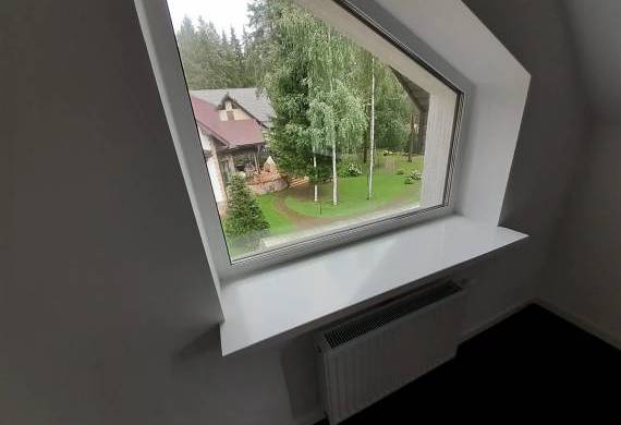 Подоконник белый