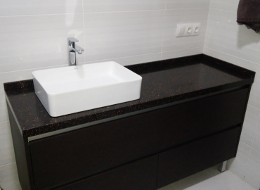 Столешница в ванную комнату